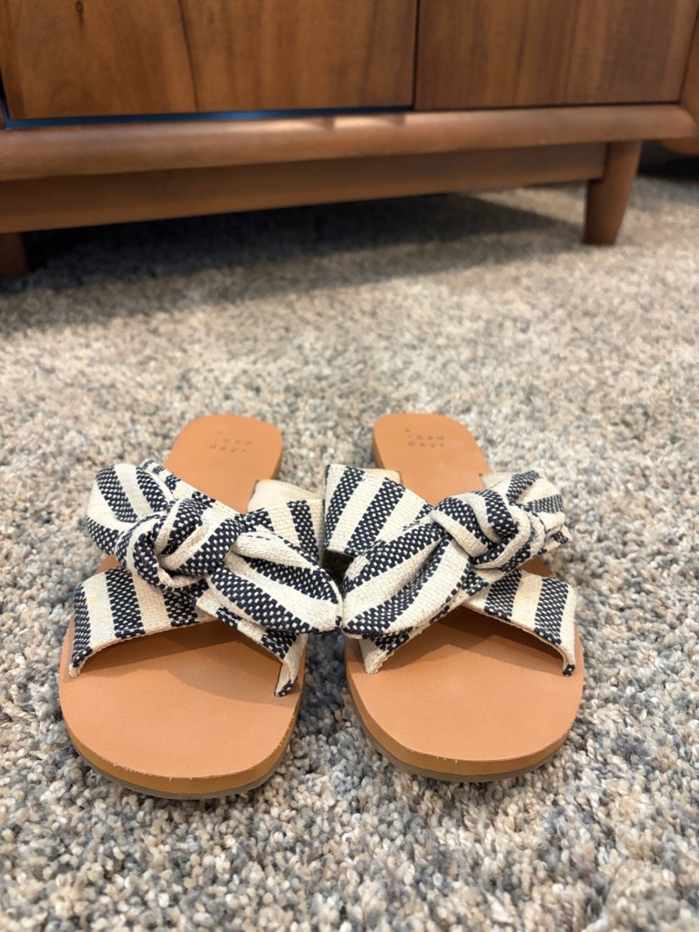 Striped Knot Slide Sandals - Navy & White